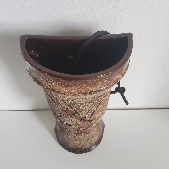 Ceramic Wall Pocket Planter - Picture 5 of 6